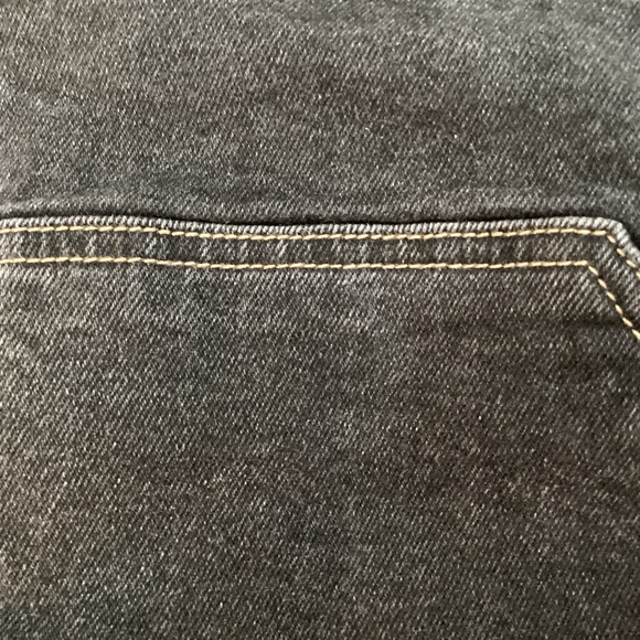 Just USA Dark Denim Jean Shorts - Picture 12 of 12